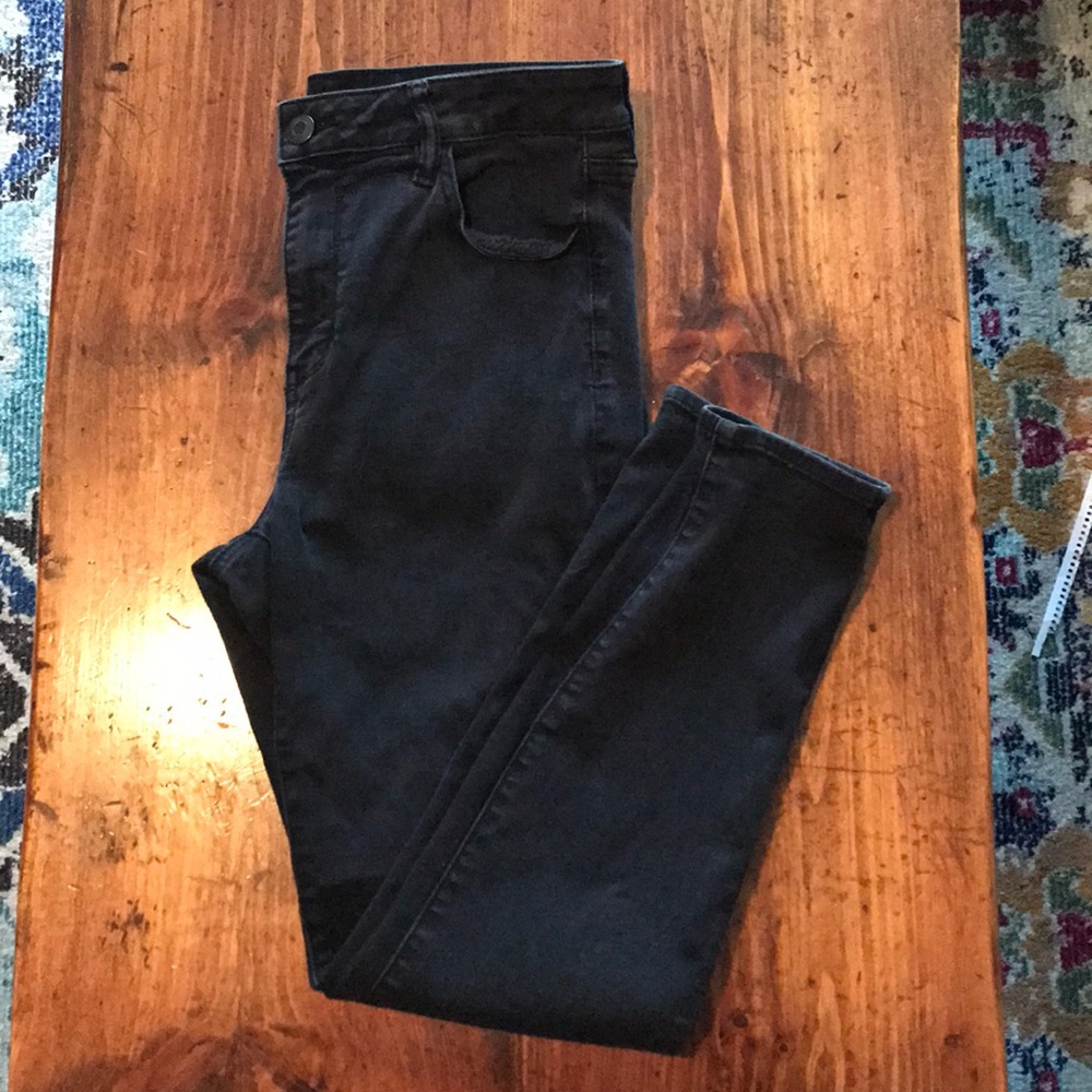 American Eagle Black Skinny Jeans